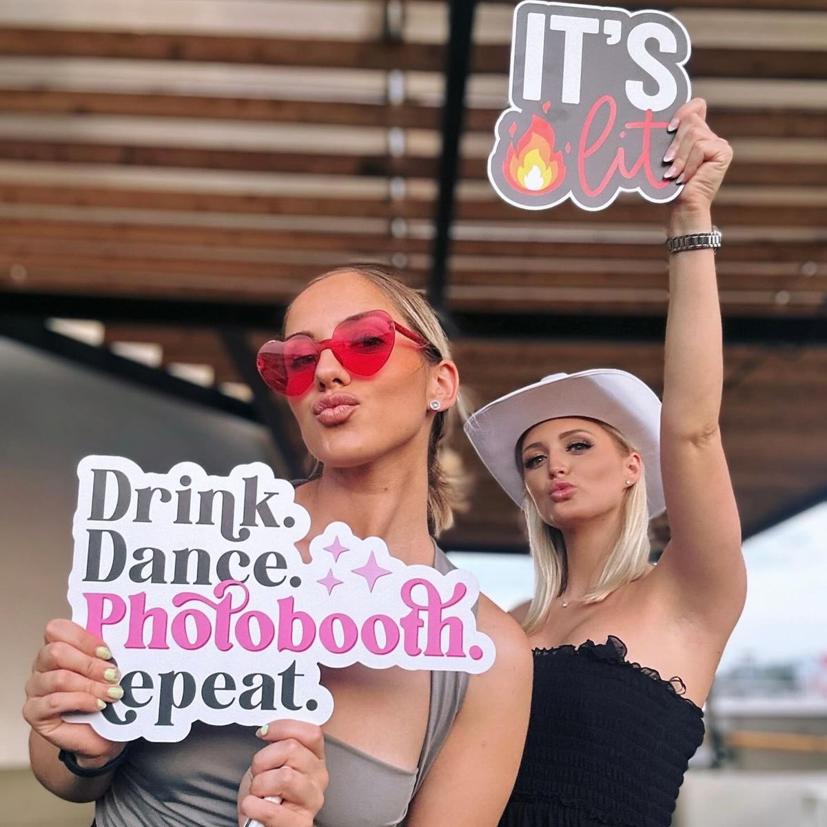 4b3e59c5bf65568fb3131bebc3263285